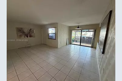 10231 Fontainebleau Blvd #106, Miami, FL 33172 - Photo 3