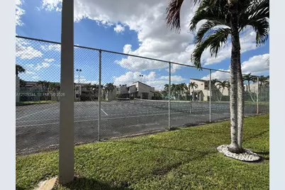 10231 Fontainebleau Blvd #106, Miami, FL 33172 - Photo 11