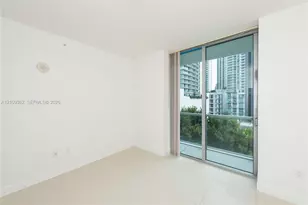 79 SW 12th St, Miami, FL 33130 - Photo 11