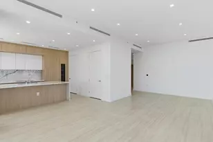 2411 Laguna Cir, North Miami, FL 33181 - Photo 9