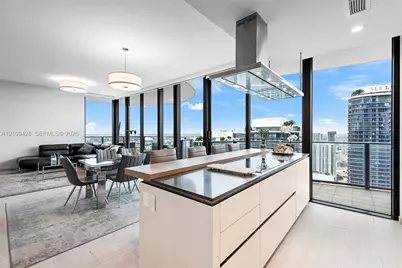 1000 Brickell Plz #PH5307, Miami, FL 33131 - Photo 47