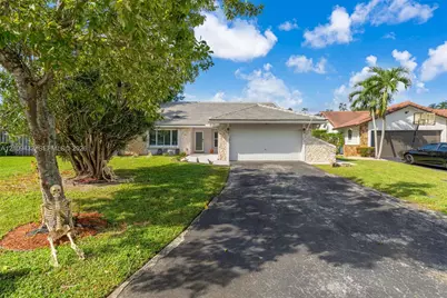 254 NW 107th Ter, Coral Springs, FL 33071 - Photo 1