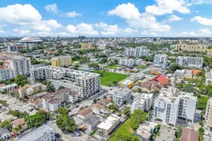 676 SW 1st St, Miami, FL 33130 - Photo 7