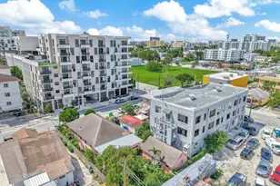 676 SW 1st St, Miami, FL 33130 - Photo 9