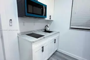 555 SW 132nd Ave, Miami, FL 33184 - Photo 5