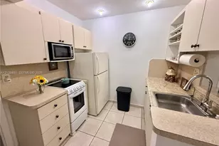 10776 N Kendall Dr, Miami, FL 33176 - Photo 9