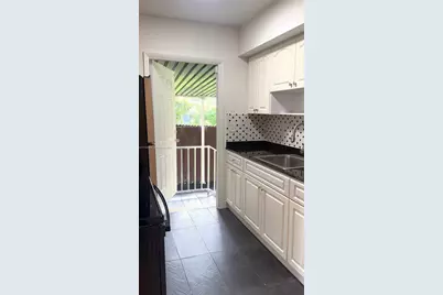 1930 NW 33rd St #1930, Miami, FL 33142 - Photo 7