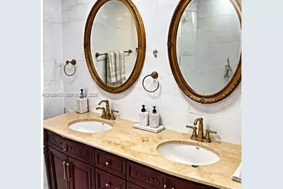 10341 NW 6th Ave, Miami, FL 33150 - Photo 13