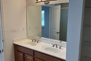 347 NE 194th Ln, Miami, FL 33179 - Photo 29