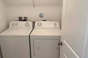347 NE 194th Ln, Miami, FL 33179 - Photo 21
