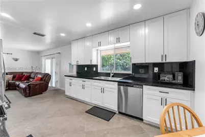 13321 SW 105th Ave, Miami, FL 33176 - Photo 9