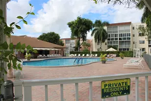 2811 Somerset Dr, Lauderdale Lakes, FL 33311 - Photo 15