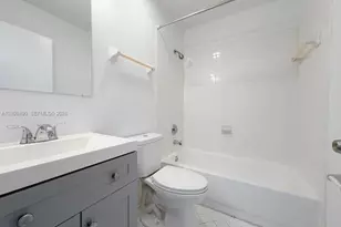 3433 NW 44th St, Oakland Park, FL 33309 - Photo 15