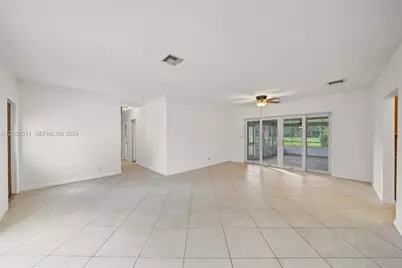6260 Rose Ter, Plantation, FL 33317 - Photo 13