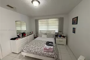 9714 Hammocks Blvd, Miami, FL 33196 - Photo 5