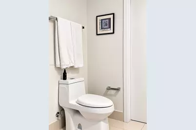 121 NE 34th St #2016, Miami, FL 33137 - Photo 9