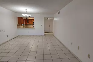 11081 NW 7th St, Miami, FL 33172 - Photo 13
