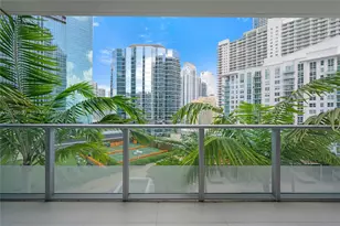 1300 Brickell Bay Dr, Miami, FL 33131 - Photo 7