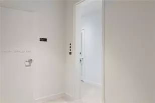 1400 Biscayne Blvd, Miami, FL 33132 - Photo 5