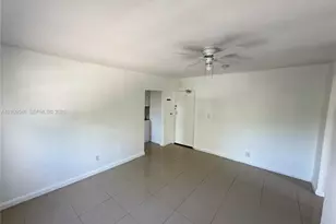 548 NW 30th St, Miami, FL 33127 - Photo 3