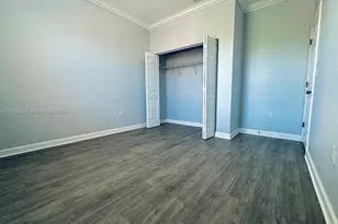 1035 NE 207th Terrace, Miami, FL 33179 - Photo 7