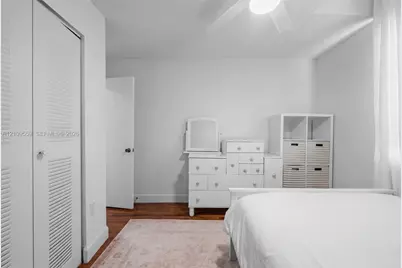 10217 NW 56th St, Doral, FL 33178 - Photo 31