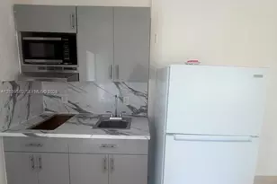 1203 NE 109th St, Miami, FL 33161 - Photo 7