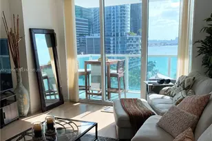 31 SE 5th St, Miami, FL 33131 - Photo 3