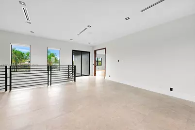 461 Poinciana Dr, Hallandale Beach, FL 33009 - Photo 23