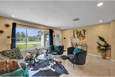 231 SW 64th Way, Pembroke Pines, FL 33023 - Photo 31