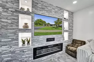 231 SW 64th Way, Pembroke Pines, FL 33023 - Photo 35