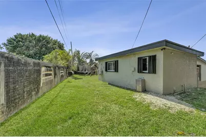 231 SW 64th Way, Pembroke Pines, FL 33023 - Photo 1
