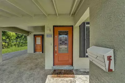 231 SW 64th Way, Pembroke Pines, FL 33023 - Photo 17