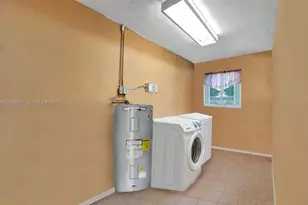 231 SW 64th Way, Pembroke Pines, FL 33023 - Photo 19
