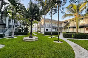 950 Bay Dr, Miami Beach, FL 33141 - Photo 27