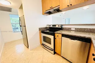 950 Bay Dr, Miami Beach, FL 33141 - Photo 9