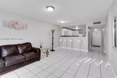 10000 NW 80th Ct #2247, Hialeah Gardens, FL 33016 - Photo 11