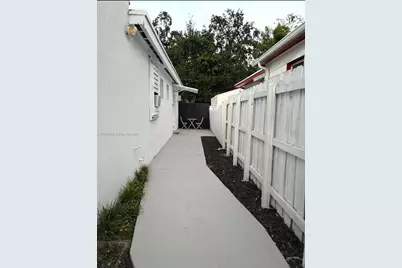 227 SW 26th Rd #0, Miami, FL 33129 - Photo 1