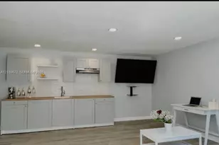 227 SW 26th Rd, Miami, FL 33129 - Photo 3