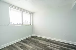 6960 Rue Vendome, Miami Beach, FL 33141 - Photo 11