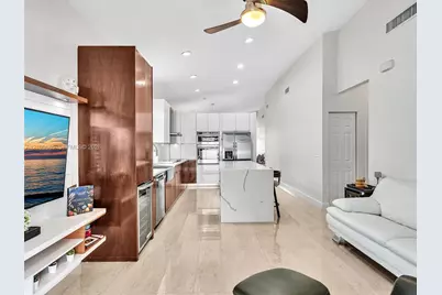 357 NW 154th Ave, Pembroke Pines, FL 33028 - Photo 11