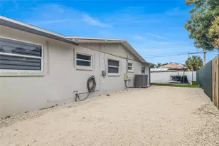 2390 NW 63rd Terrace, Sunrise, FL 33313 - Photo 17