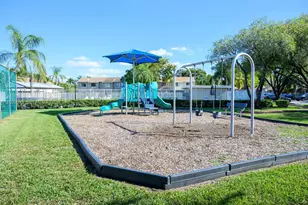 11169 NW 37th St, Sunrise, FL 33351 - Photo 13