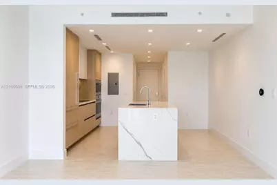 2411 Laguna Circle #810, North Miami, FL 33181 - Photo 15