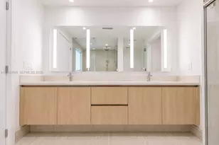 2411 Laguna Cir, North Miami, FL 33181 - Photo 23