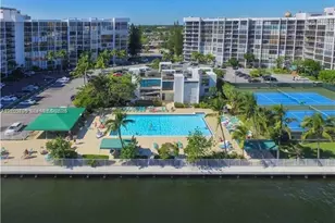 1000 Parkview Dr, Hallandale Beach, FL 33009 - Photo 47
