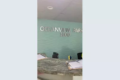 1000 Parkview Dr #920, Hallandale Beach, FL 33009 - Photo 31