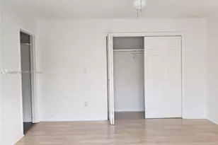 3689 NW 14th St, Miami, FL 33125 - Photo 3