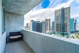244 Biscayne Blvd, Miami, FL 33132 - Photo 3
