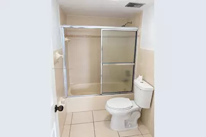 8401 NW 8th St #310, Miami, FL 33126 - Photo 15